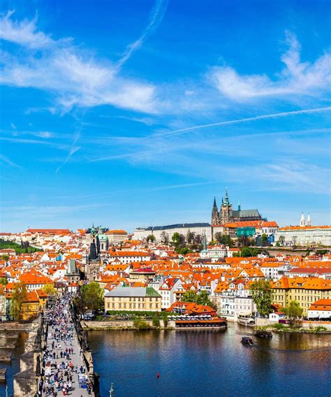 Book a flight Prague .
